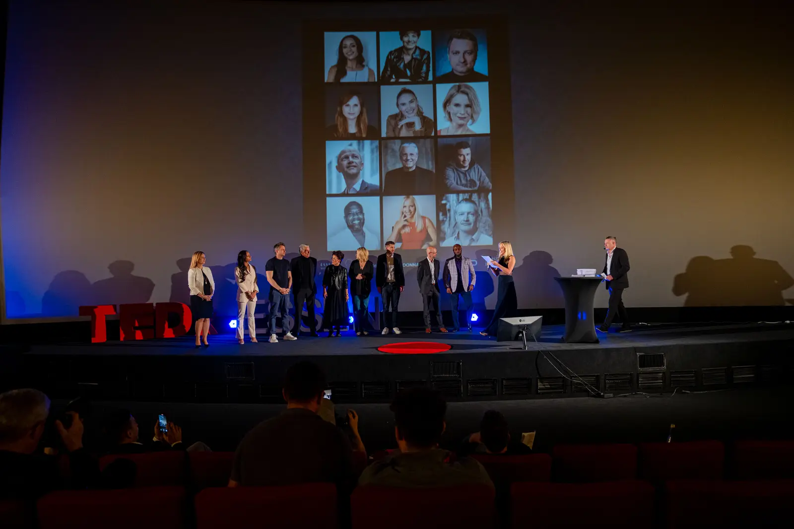 All speakers together on stage at the end of the day