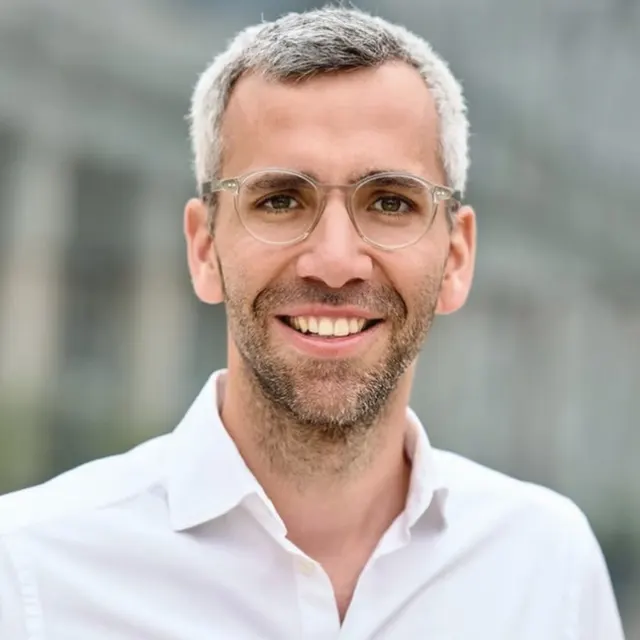Portrait of Prof. Dr. Lukas Martin